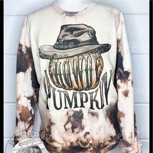 Howdy pumpkin bleached sweatshirt acid wash fall outfits Halloween